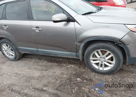 2015 Kia Sorento Lx из США, поврежденный, VIN 5XYKT3A67FG593718